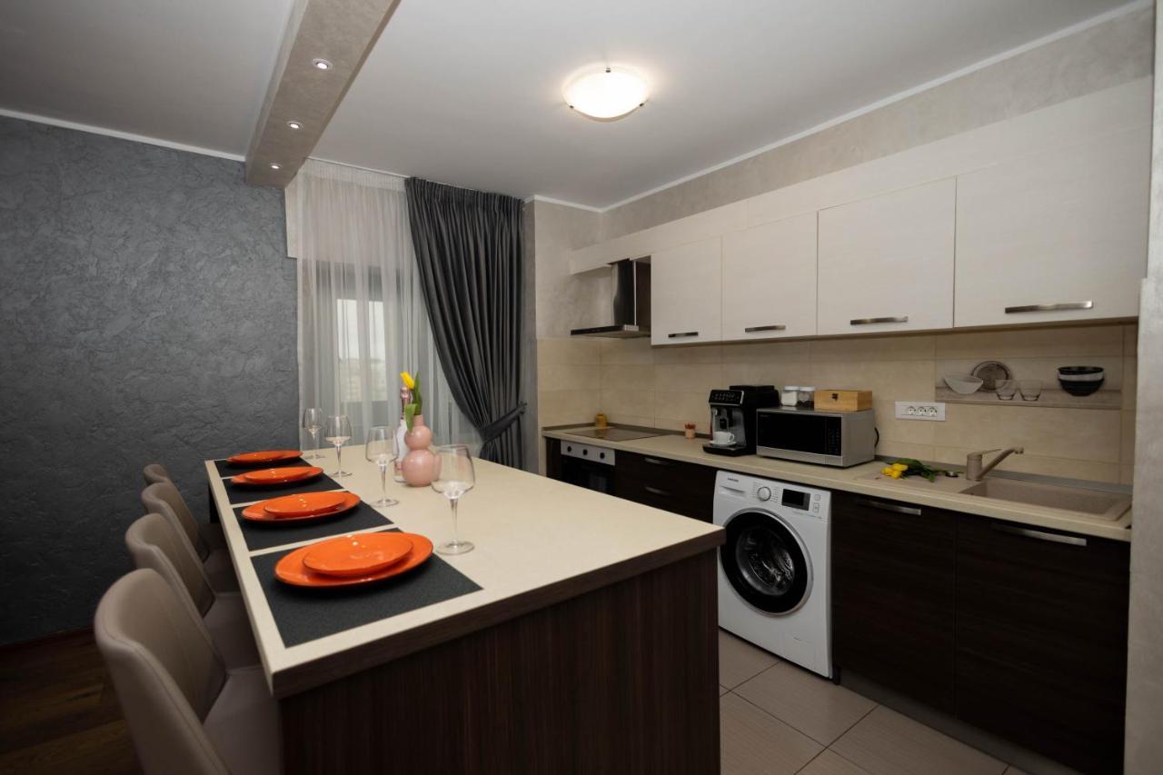 ヤシCentral Apartament 4アパートメント エクステリア 写真