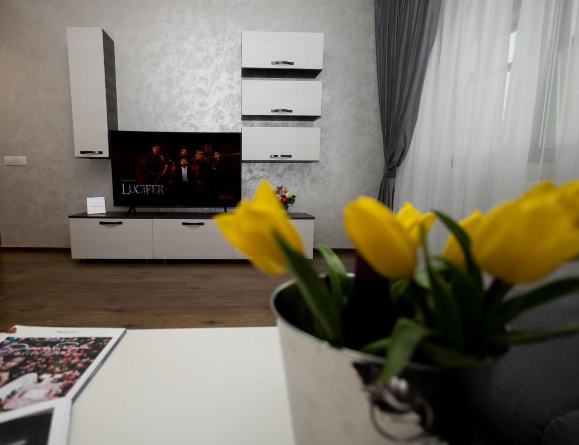 ヤシCentral Apartament 4アパートメント エクステリア 写真